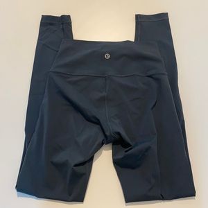Lulu lemon align lights size 4